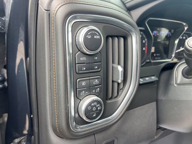 Used 2020 GMC Sierra 1500 AT4 w/ AT4 Premium Package AWD/4WD image 9