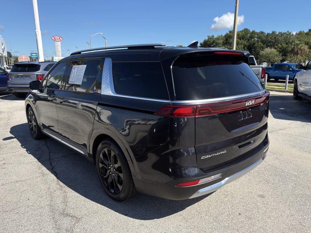 Used 2022 Kia Carnival SX Prestige FWD image 7