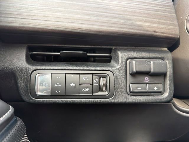 Used 2025 GMC Sierra EV Denali image 38