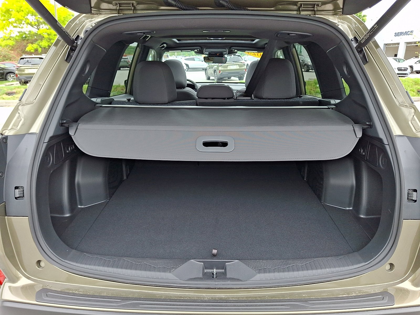 Certified 2025 Subaru Forester Premium AWD/4WD image 30