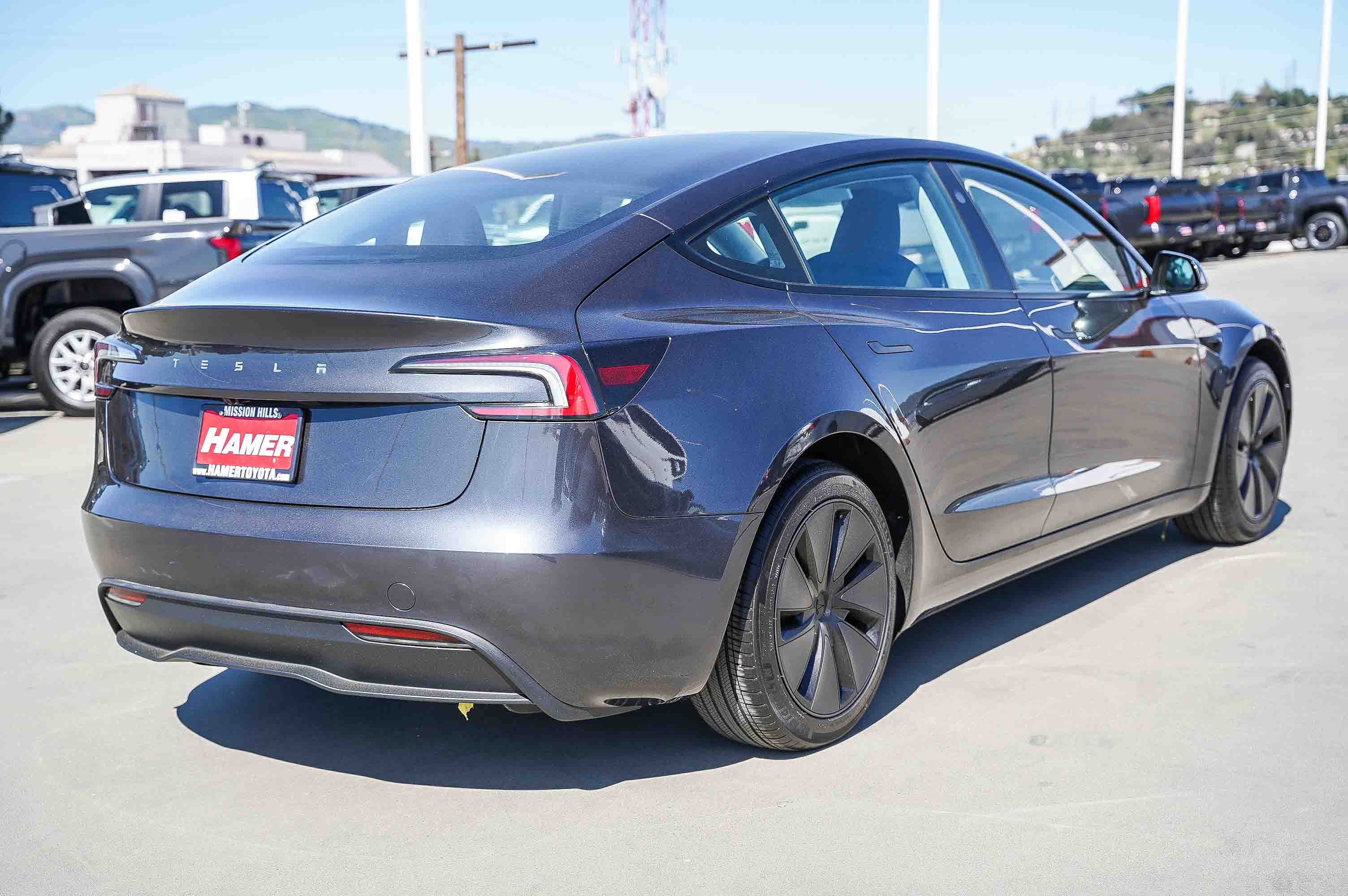 Used 2025 Tesla Model 3 Long Range image 11