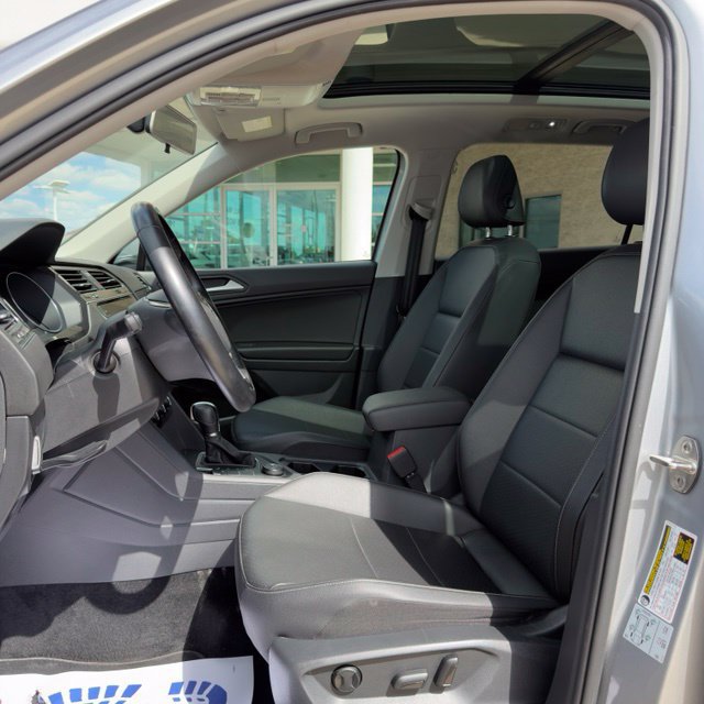 Used 2019 Volkswagen Tiguan SE w/ Panoramic Sunroof Package AWD/4WD image 11