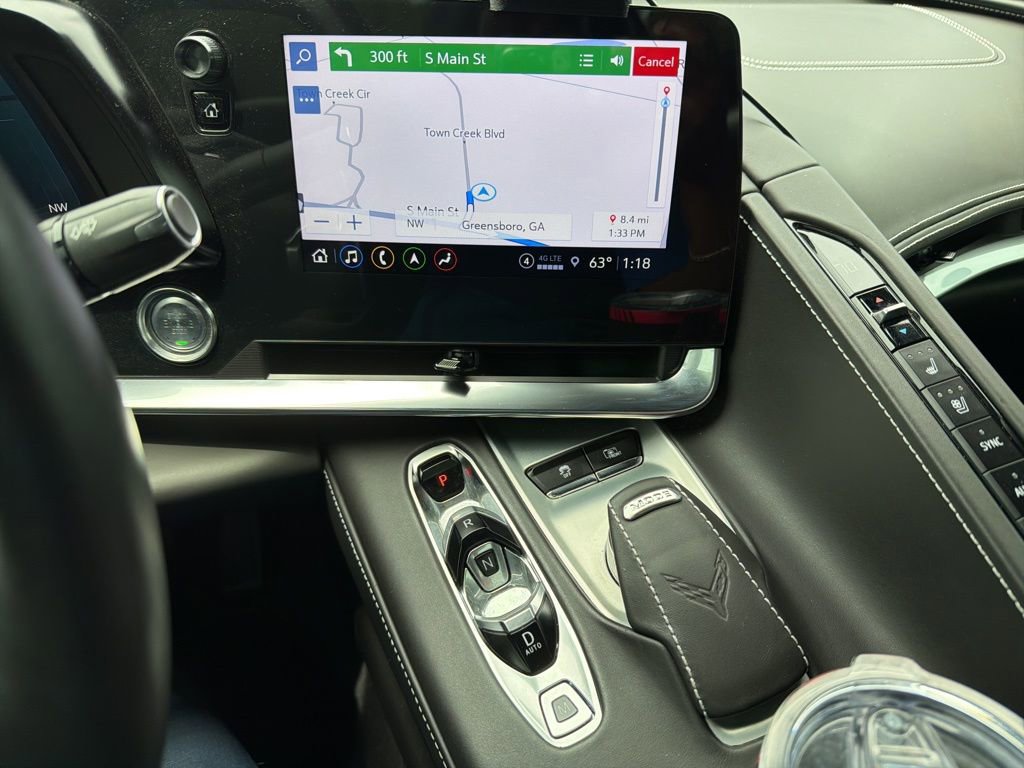 Used 2021 Chevrolet Corvette Stingray Premium Conv w/ Z51 Performance Package image 6