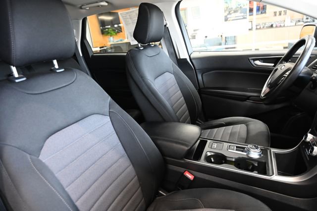 Used 2022 Ford Edge SE w/ Black Appearance Package AWD/4WD image 8