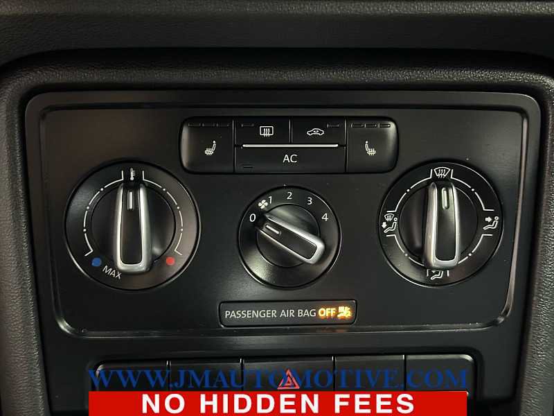 Used 2012 Volkswagen Beetle 2.5 FWD image 27