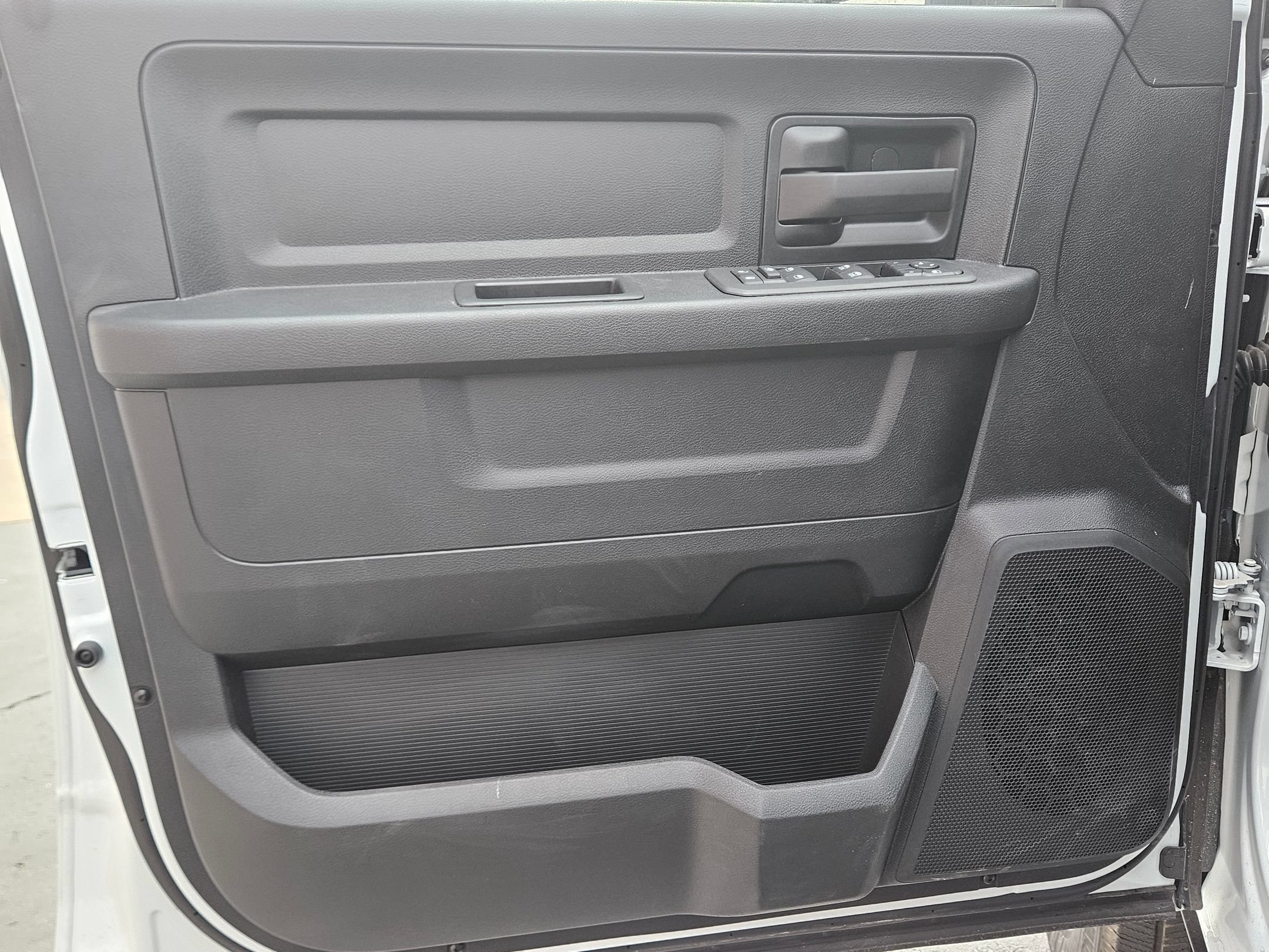 New 2026 RAM 2500 Tradesman AWD/4WD image 15