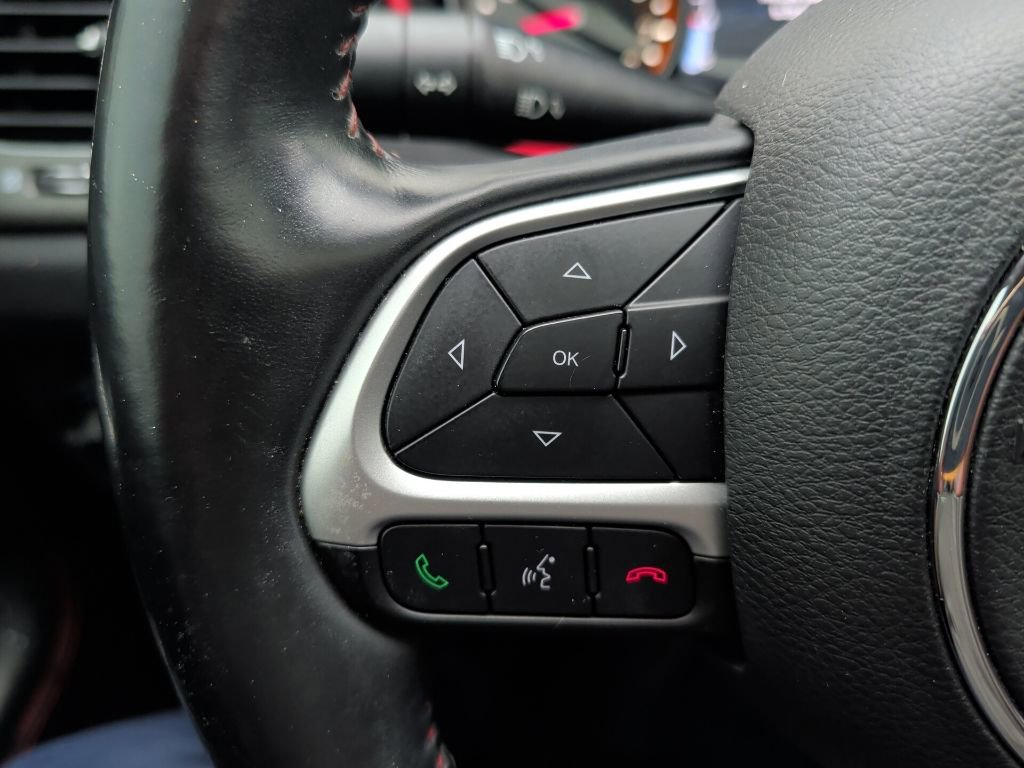 Used 2018 Jeep Compass Trailhawk w/ Leather Interior Group AWD/4WD image 7