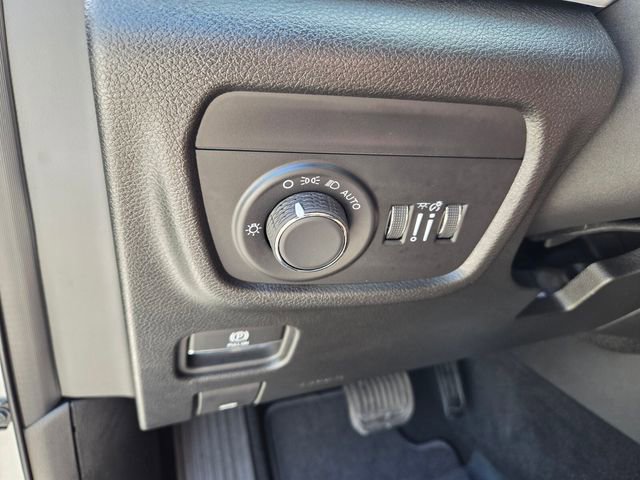 Certified 2025 Jeep Grand Cherokee L Laredo w/ Luxury Tech Group I image 22