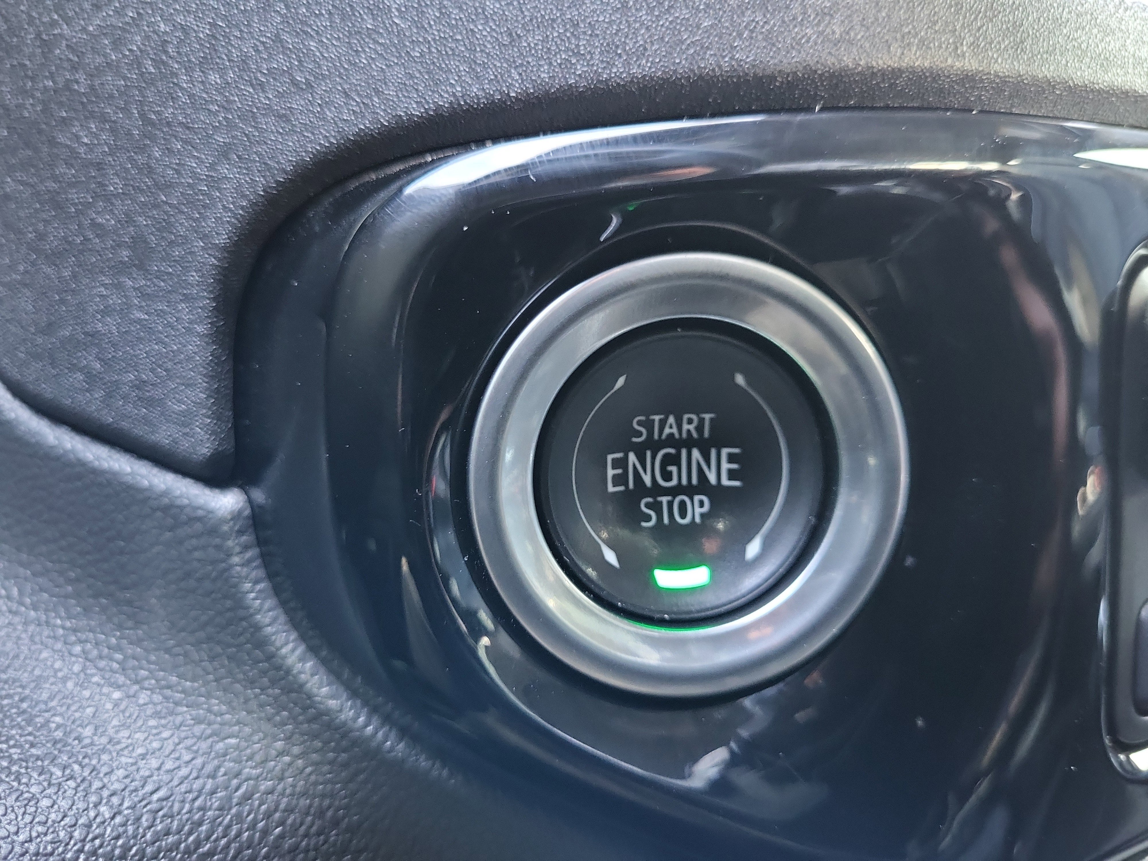 Used 2025 Chevrolet Silverado 1500 LT Trail Boss w/ LT Trail Boss Premium Package image 30