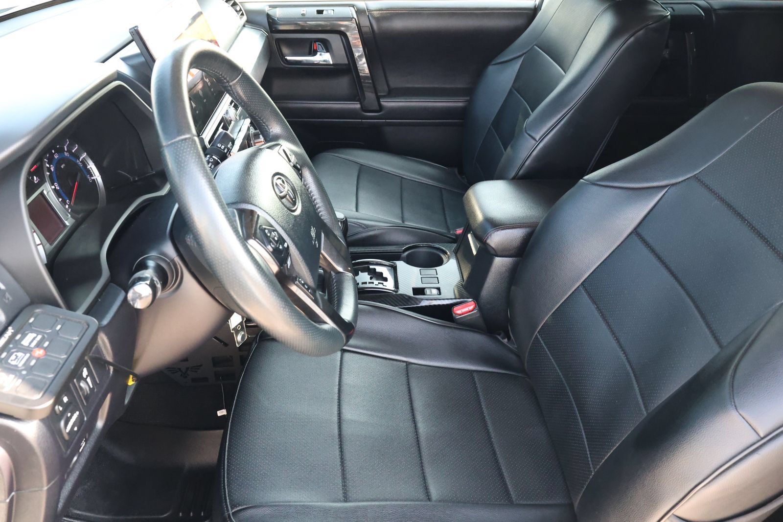Used 2019 Toyota 4Runner TRD Off-Road AWD/4WD image 13