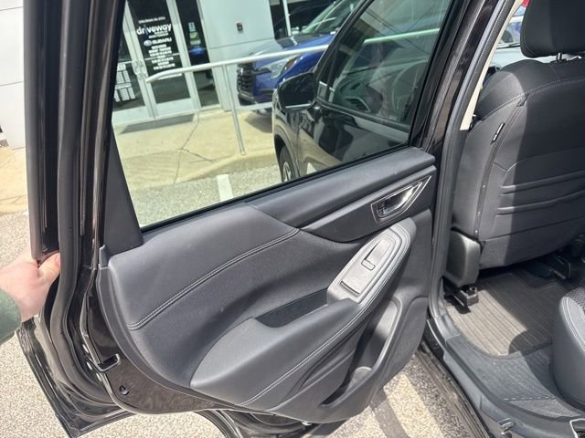 Used 2021 Subaru Forester Premium image 27