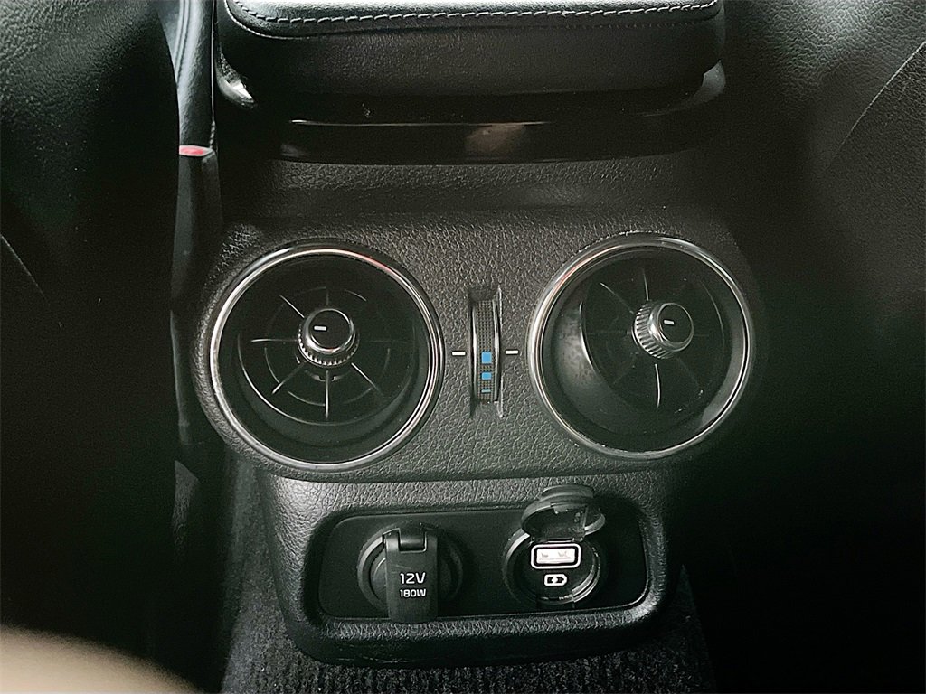 Used 2022 Kia Stinger GT-Line image 26