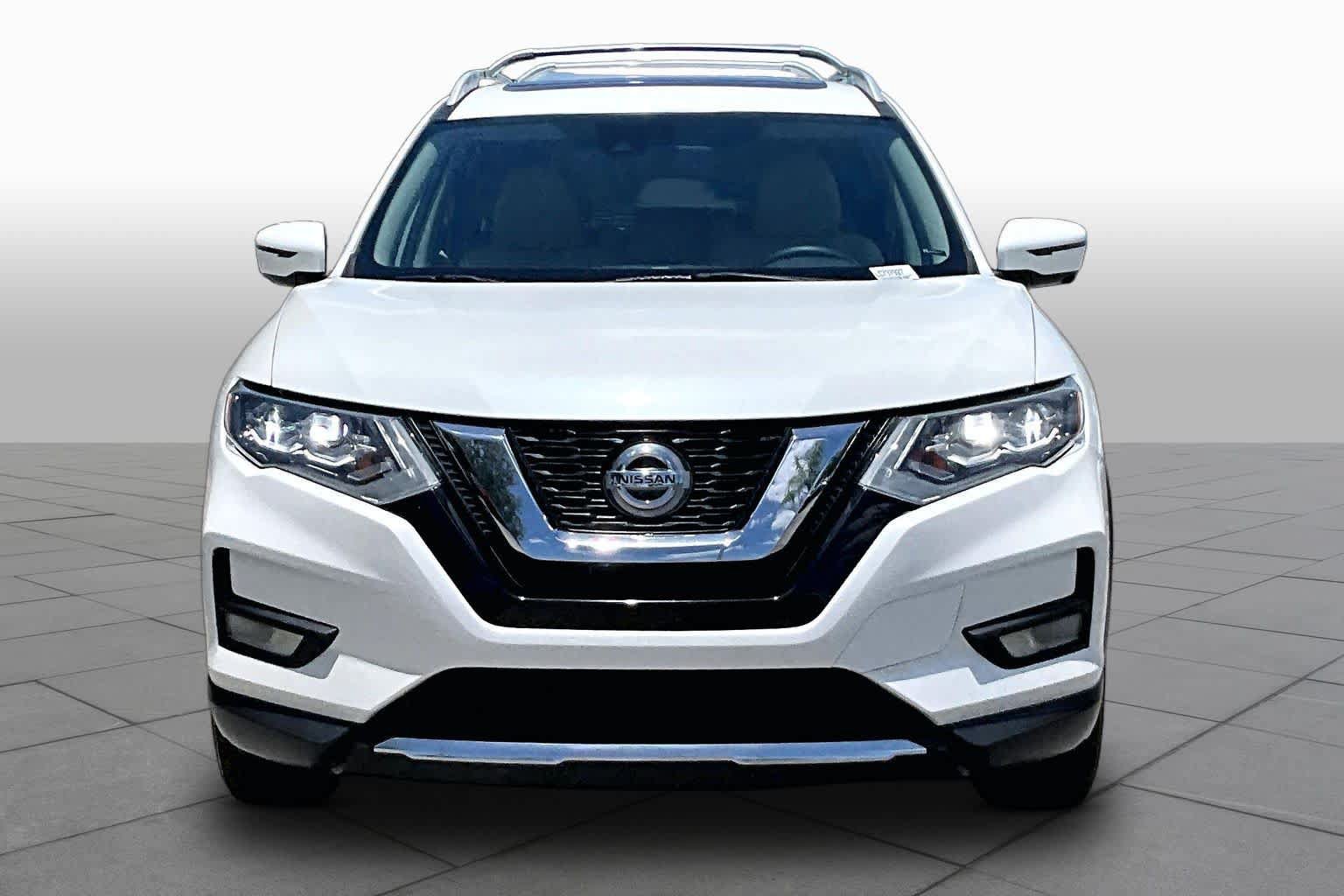 Used 2020 Nissan Rogue SL w/ Premium Package FWD image 4