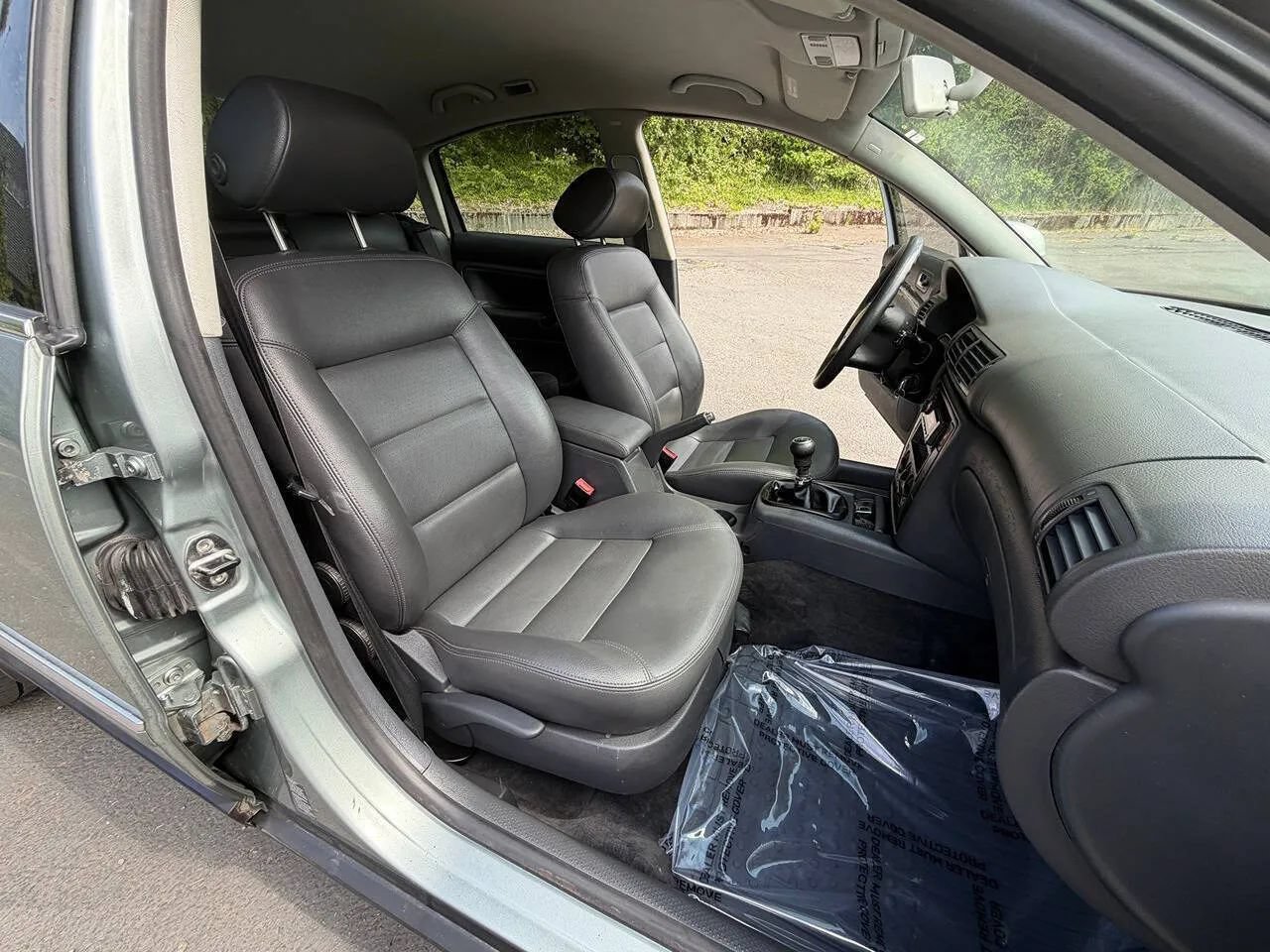 Used 2005 Volkswagen Passat GL FWD image 79