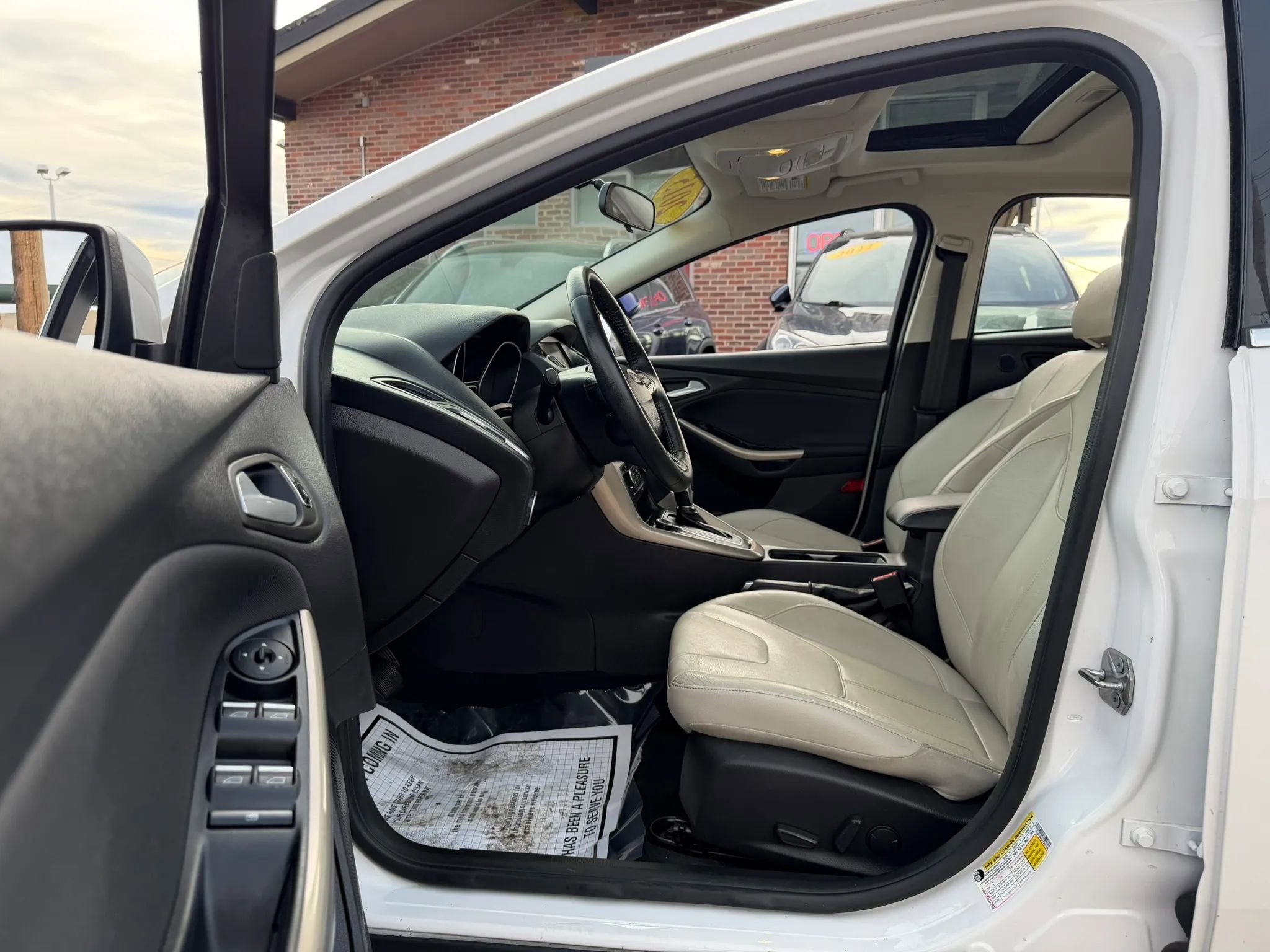 Used 2015 Ford Focus Titanium w/ Titanium Cold Weather Package image 14