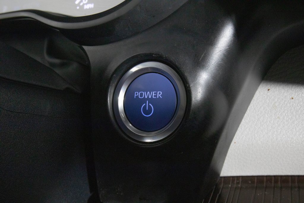 Used 2023 Toyota Sienna XLE image 22