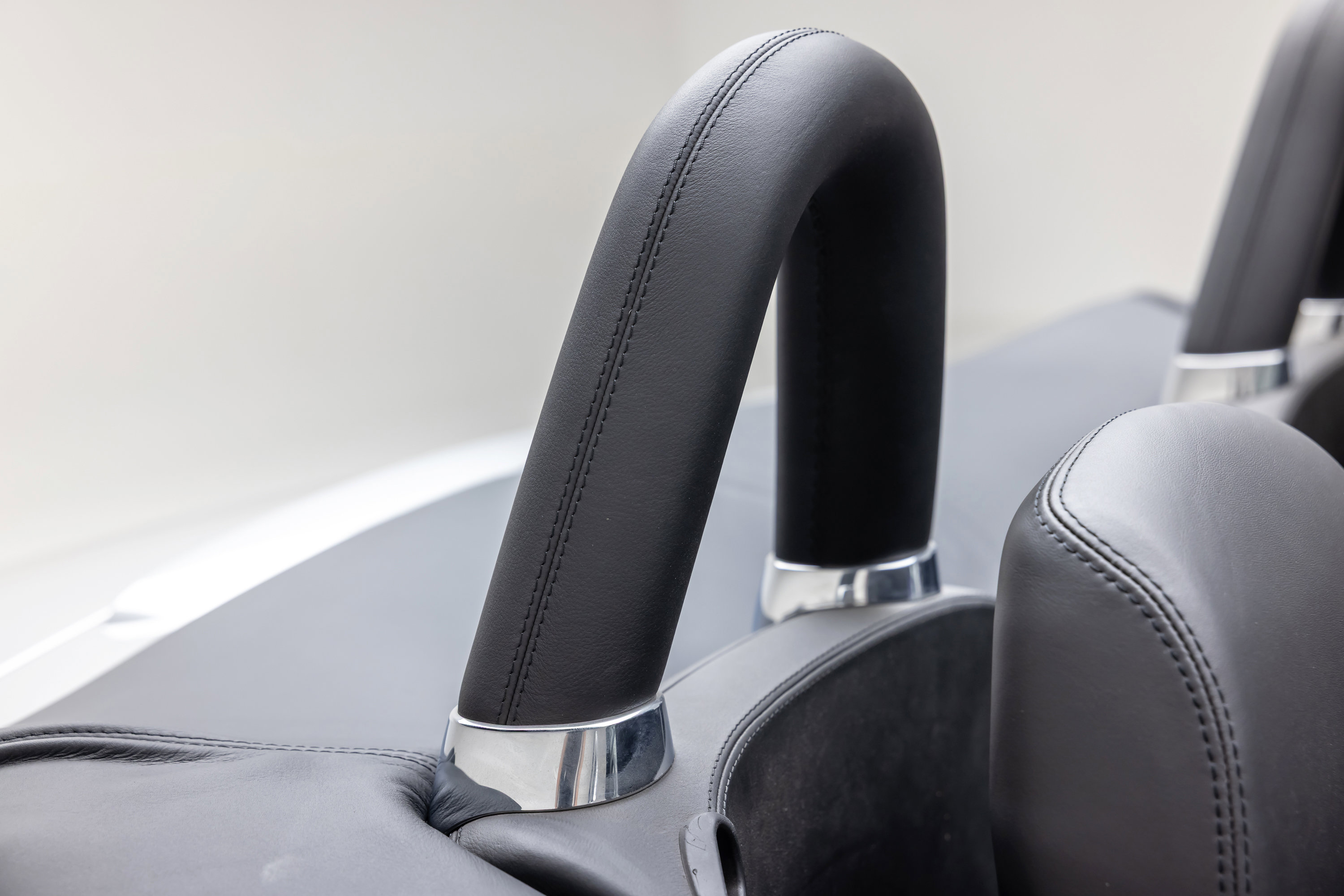 Used 2003 BMW Z8 image 78