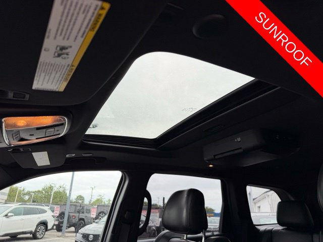 Used 2018 Jeep Grand Cherokee Altitude AWD/4WD image 38