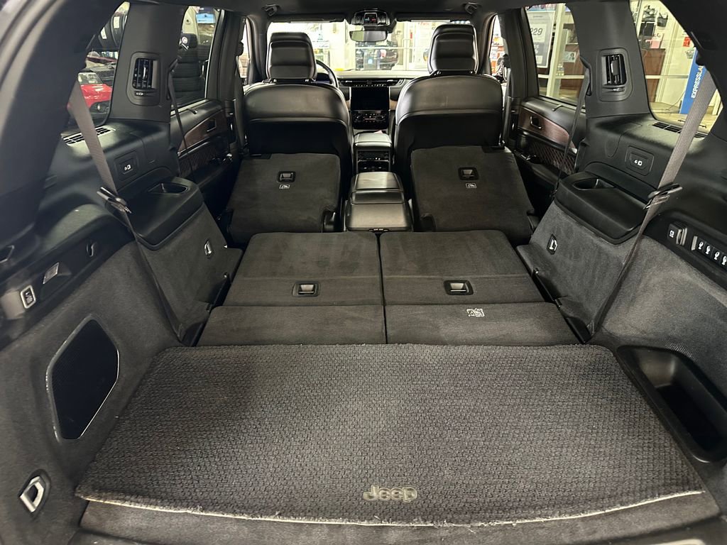 Certified 2022 Jeep Grand Cherokee L Summit w/ Luxury Tech Group V AWD/4WD image 46