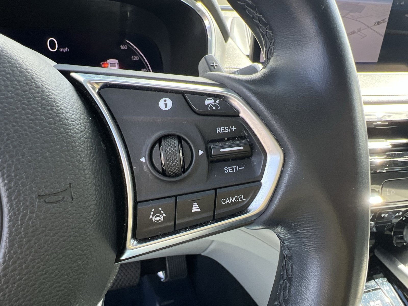 Certified 2024 Acura MDX w/ Technology Package AWD/4WD image 30