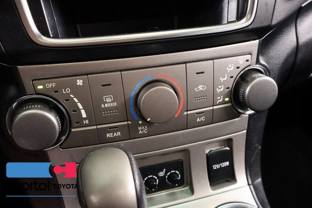 Used 2013 Toyota Highlander SE AWD/4WD image 23