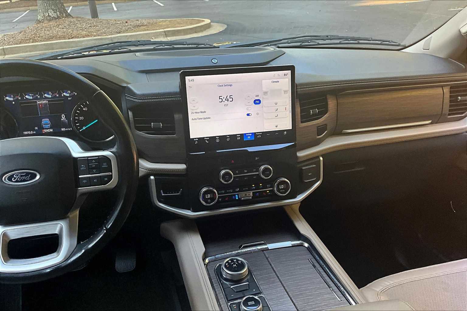 Used 2023 Ford Expedition Limited image 11