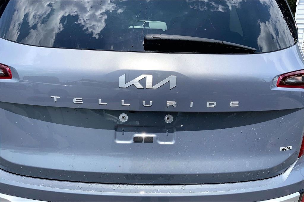 Used 2025 Kia Telluride S AWD/4WD image 24