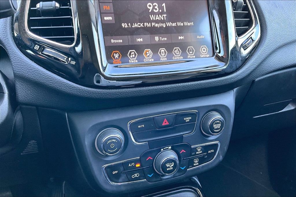 Used 2019 Jeep Compass Limited image 35