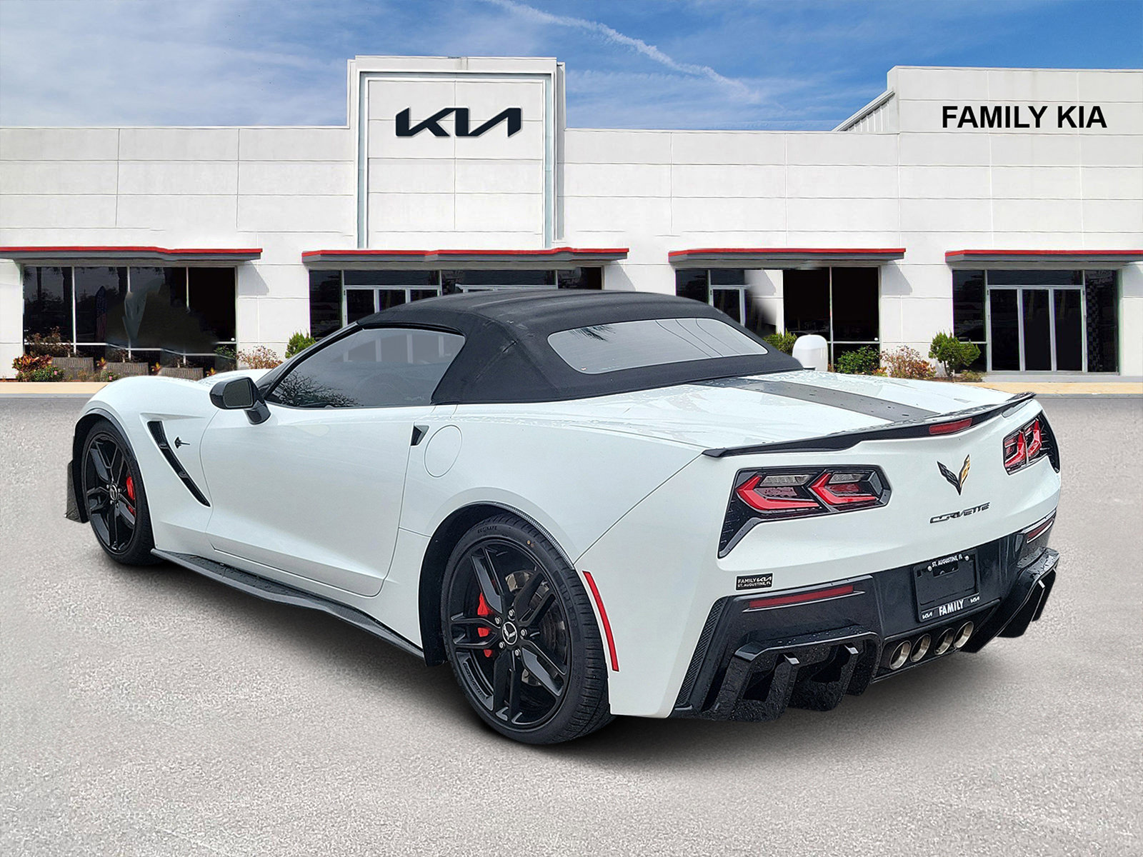 Used 2014 Chevrolet Corvette Stingray Convertible w/ 2LT Preferred Equipment Group RWD image 4