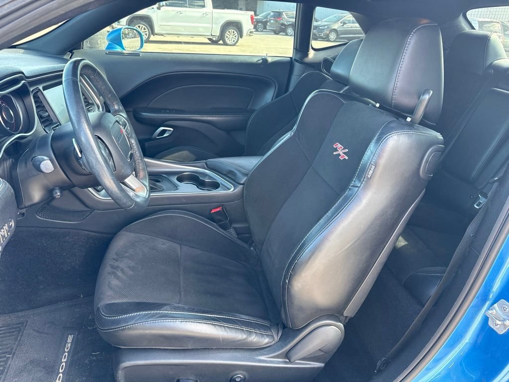Used 2015 Dodge Challenger R/T Plus RWD image 5