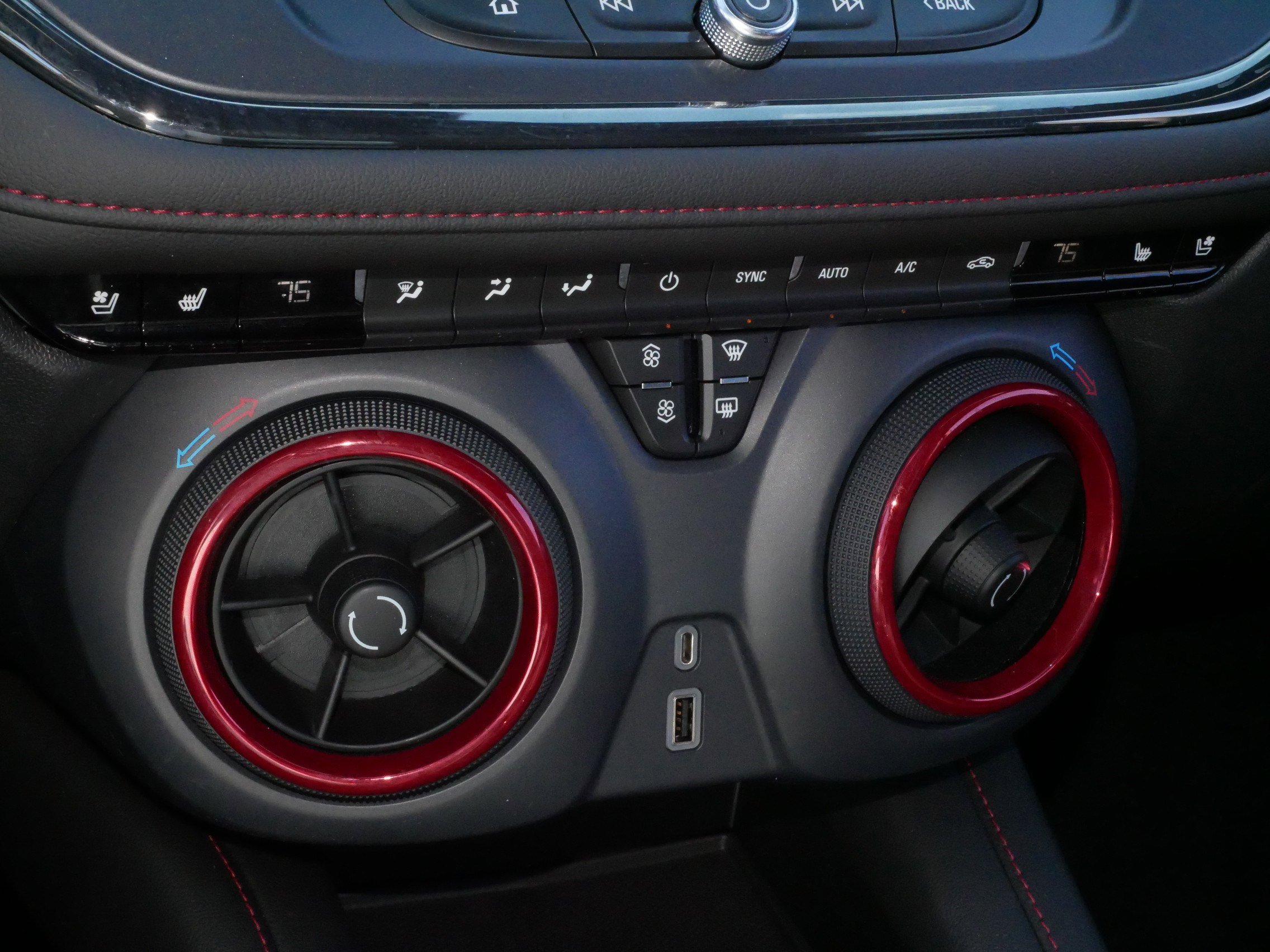 Used 2022 Chevrolet Blazer RS w/ Enhanced Convenience Package image 23