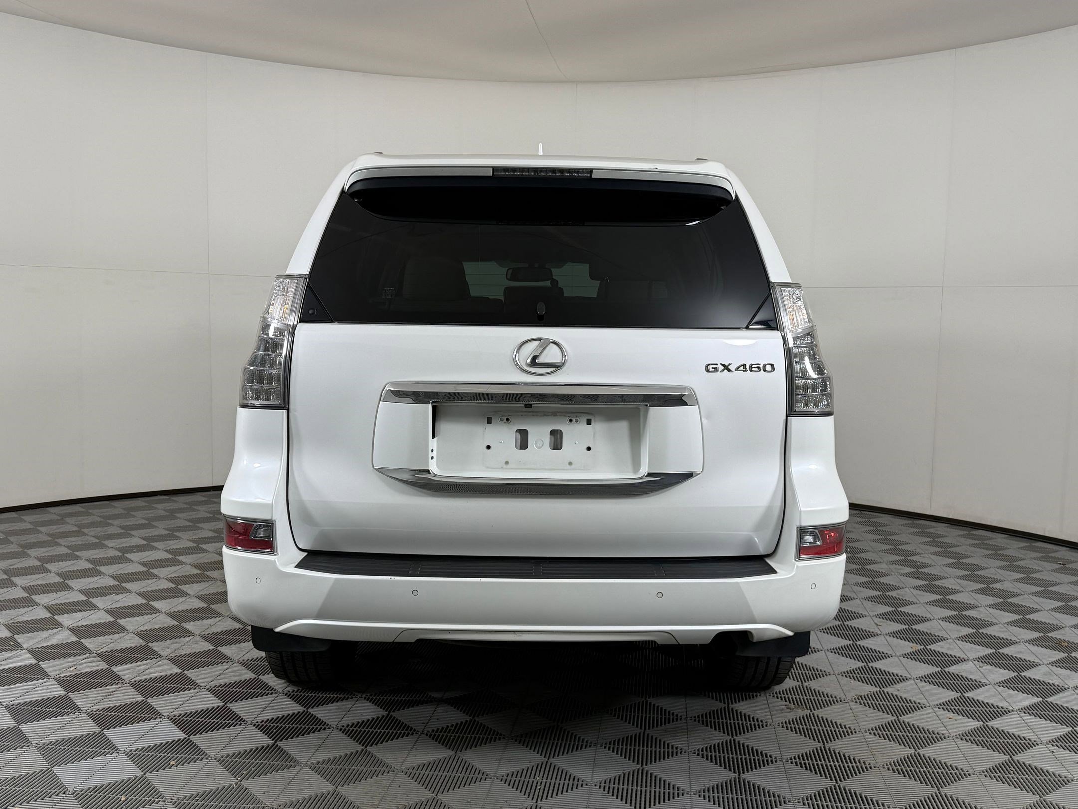 Used 2017 Lexus GX 460 image 9