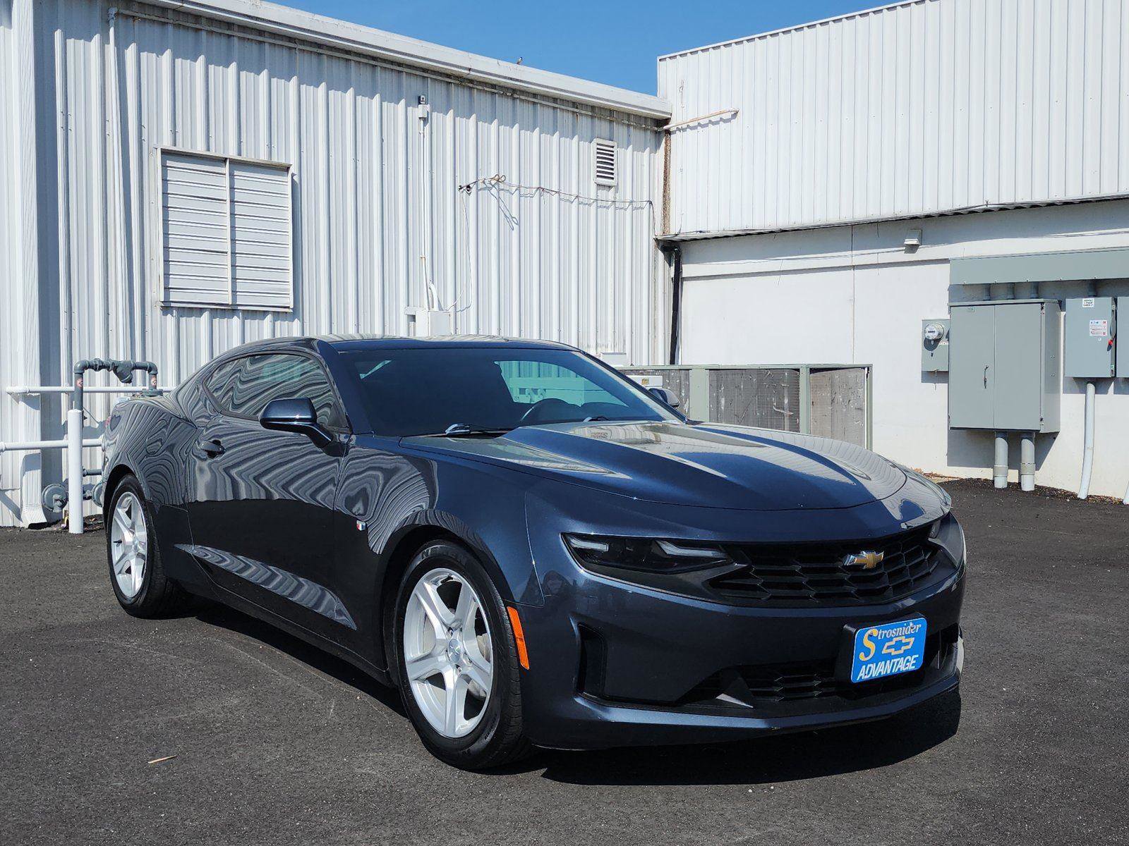 Used 2019 Chevrolet Camaro LT w/ Technology Package image 7
