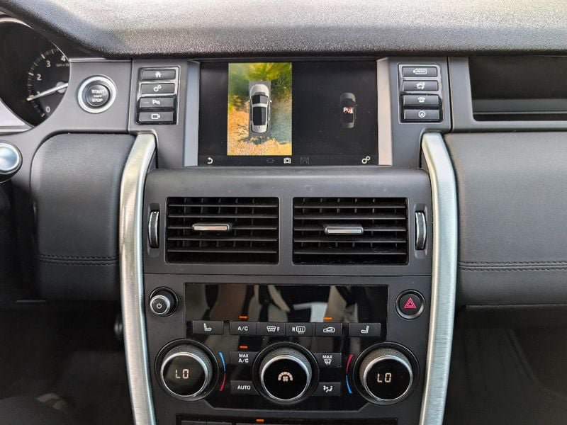 Used 2019 Land Rover Discovery Sport HSE AWD/4WD image 27