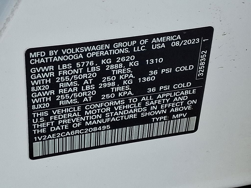Used 2024 Volkswagen Atlas Cross Sport SEL R-Line AWD/4WD image 27