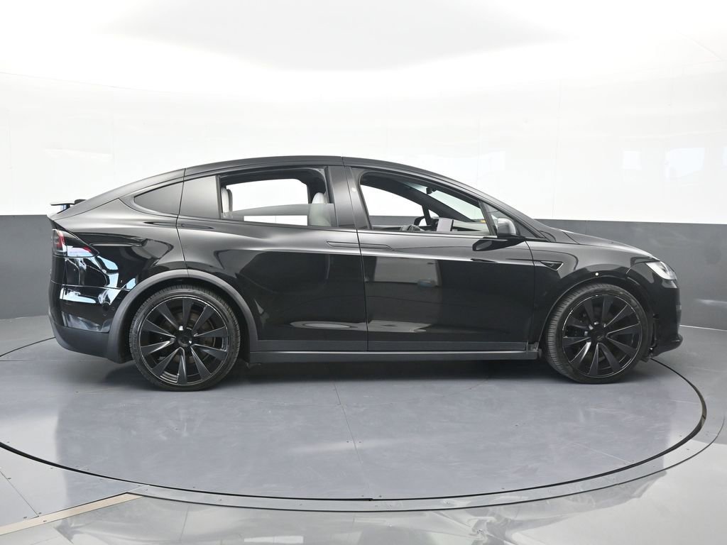 Used 2022 Tesla Model X Plaid image 7