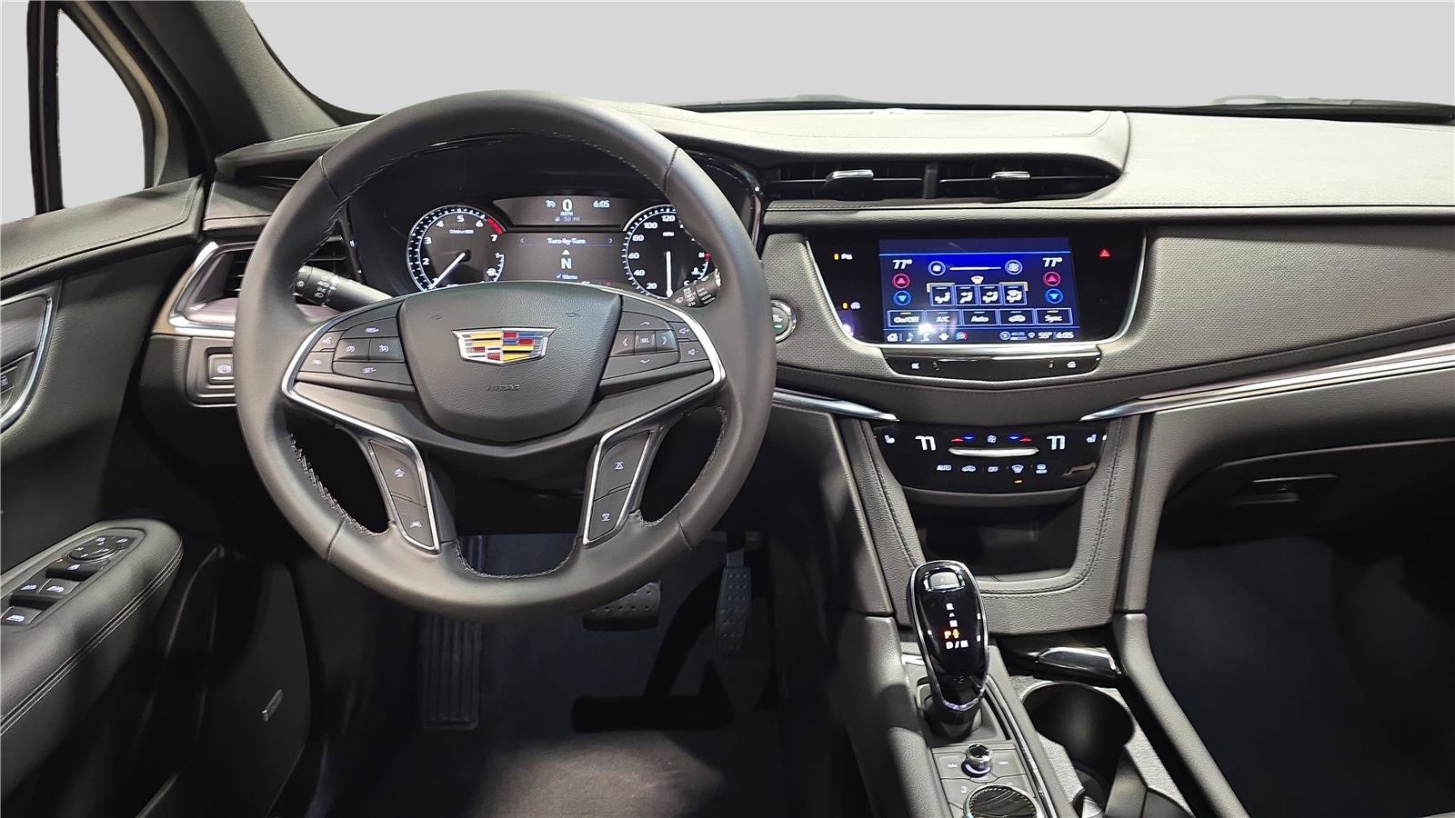 Used 2025 Cadillac XT5 Luxury w/ LPO, Floor Liner Package image 9