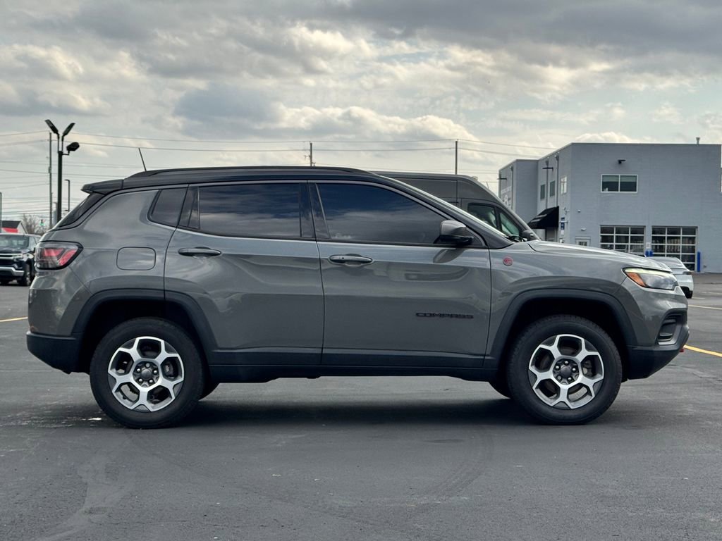 Used 2022 Jeep Compass Trailhawk w/ Trailhawk Elite Group image 8