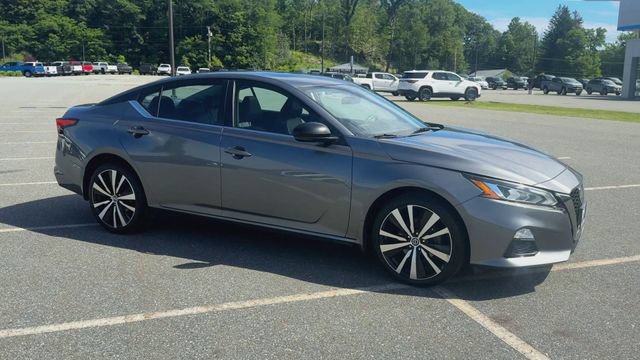 Used 2020 Nissan Altima 2.5 SR w/ Premium Package AWD/4WD image 2