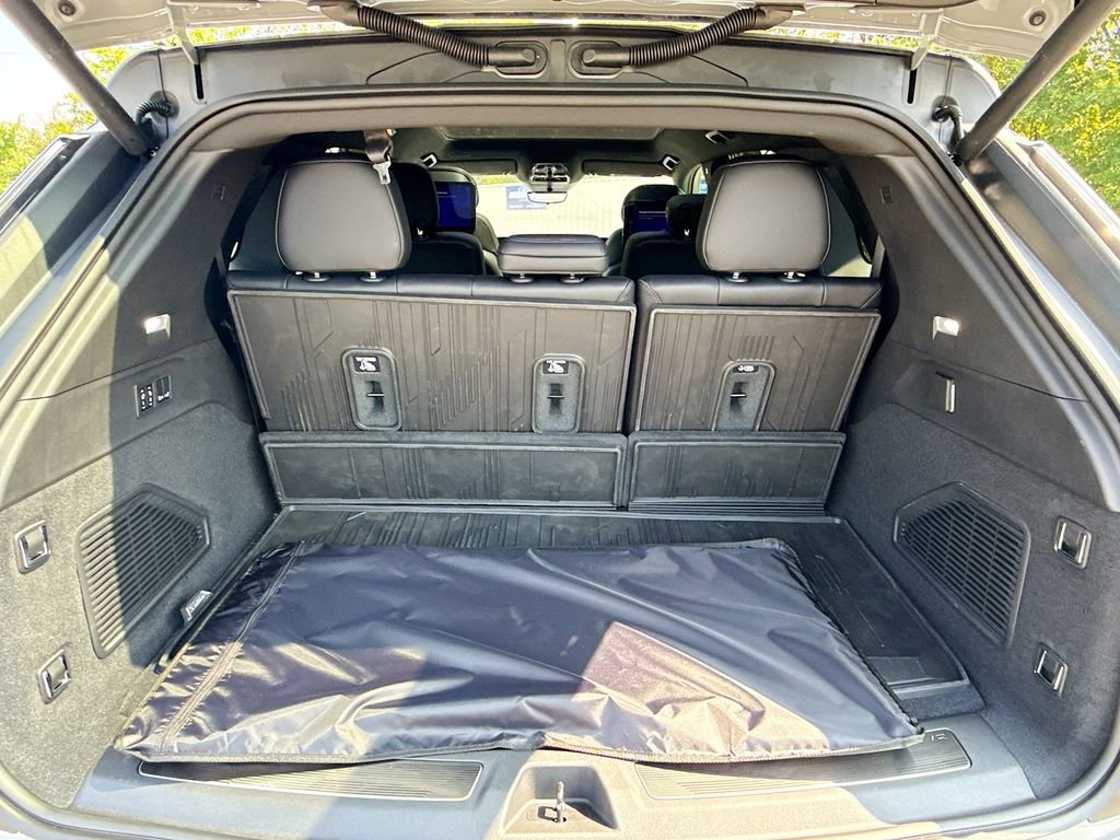 New 2026 Cadillac Escalade IQ Sport 1 w/ LPO, Floor Liner Package image 28