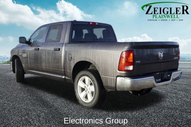Used 2023 RAM 1500 Classic SLT image 2