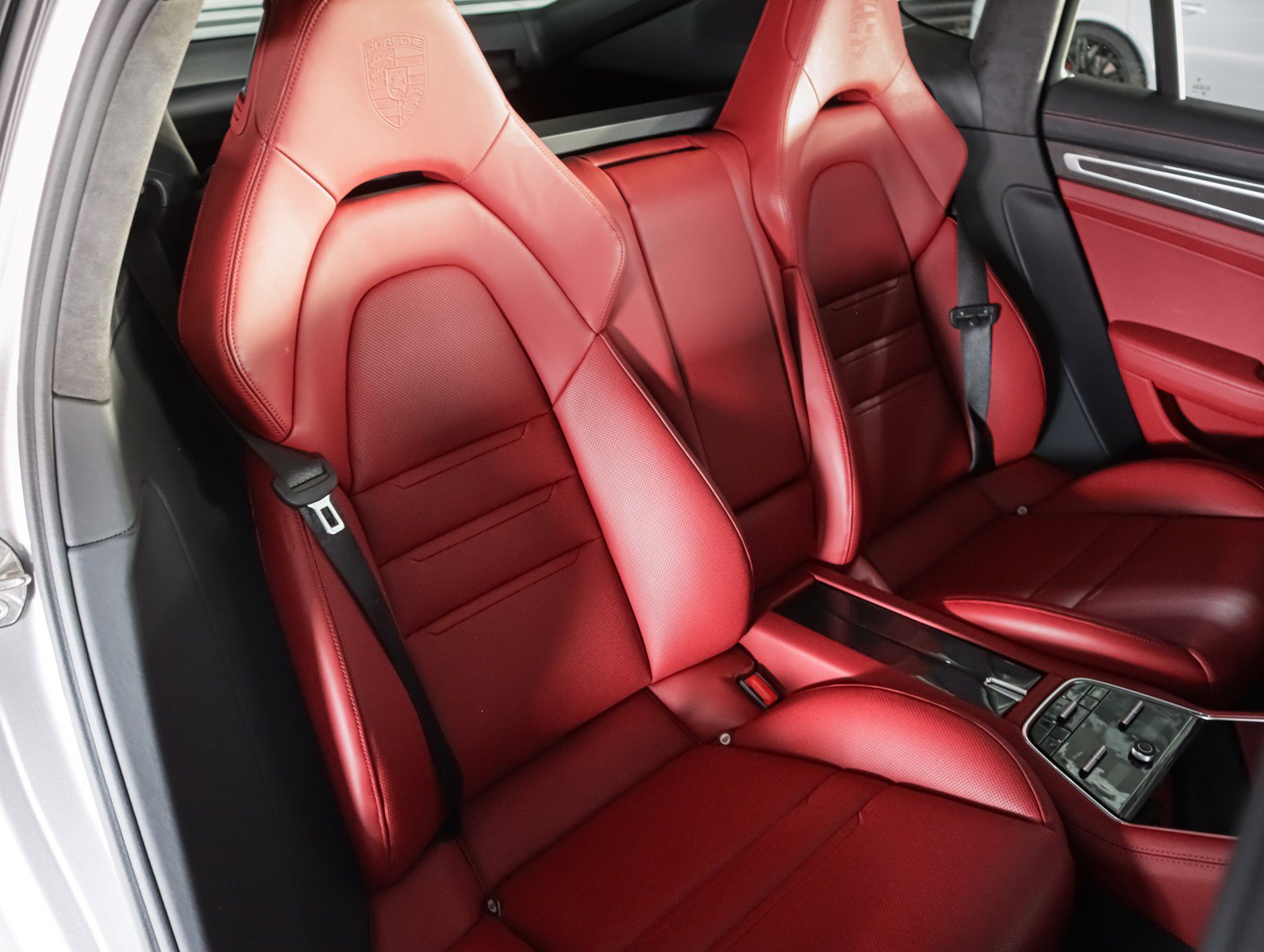 Certified 2023 Porsche Panamera GTS image 6