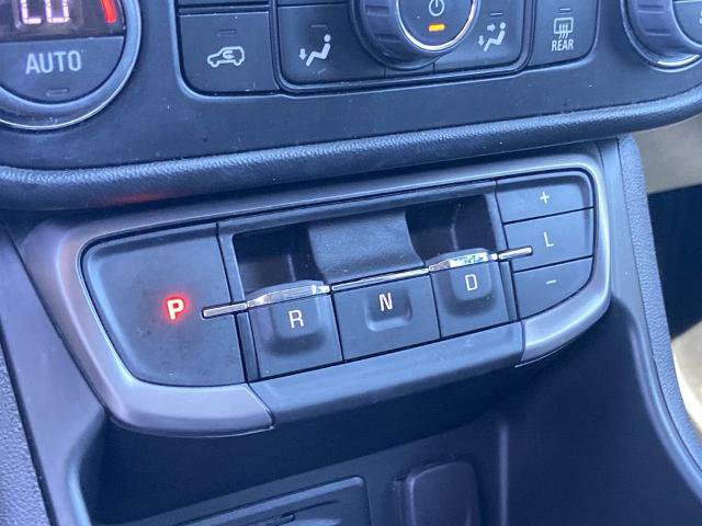 Used 2022 GMC Terrain AT4 w/ Infotainment Package II image 12