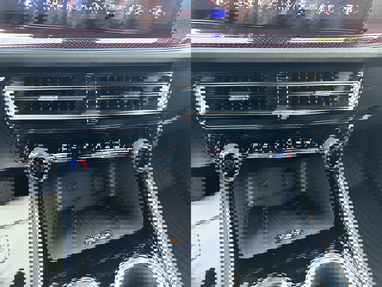 New 2026 Chevrolet Traverse RS w/ LPO, Floor Liner Package image 29