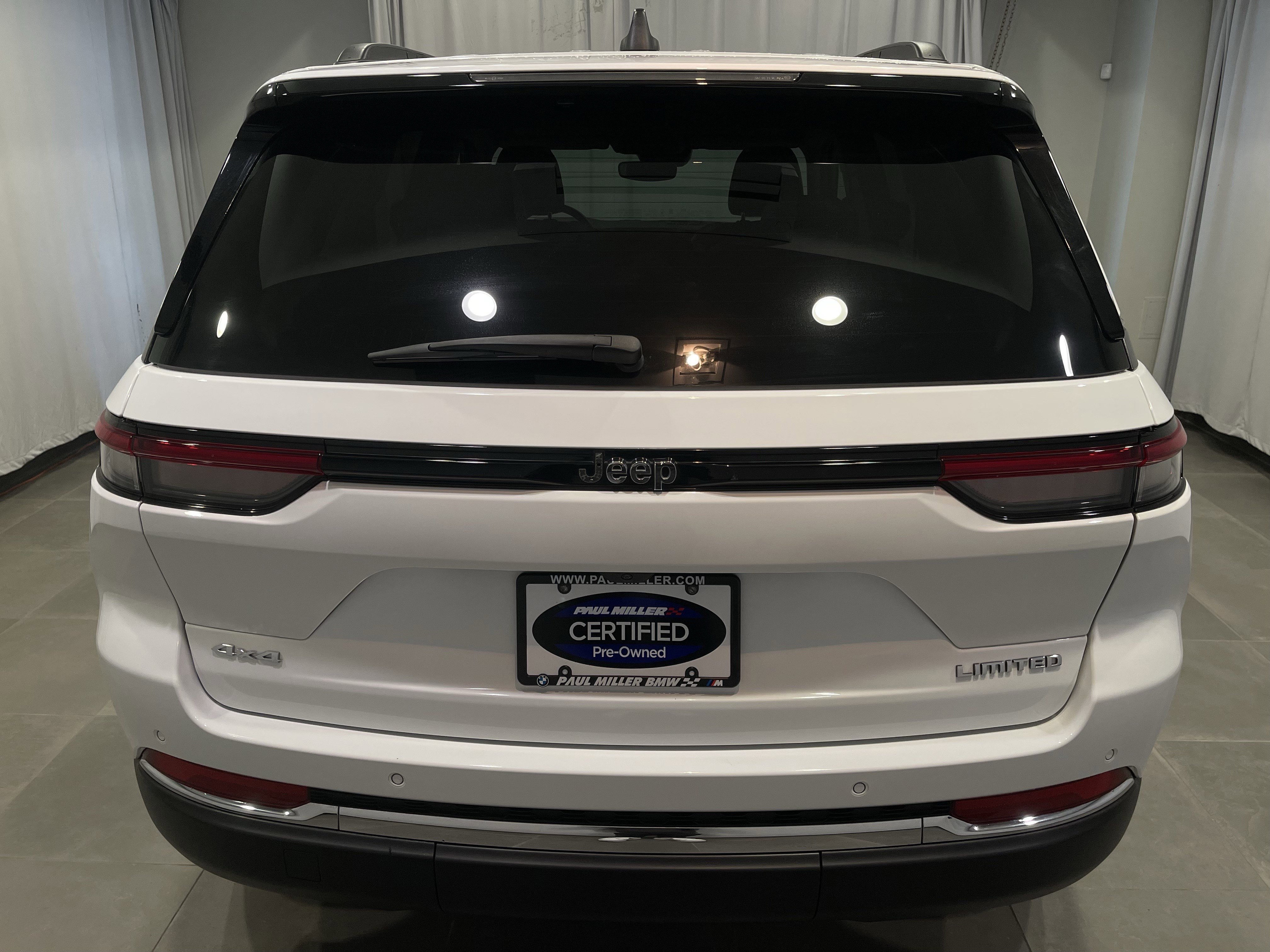 Used 2022 Jeep Grand Cherokee Limited image 5