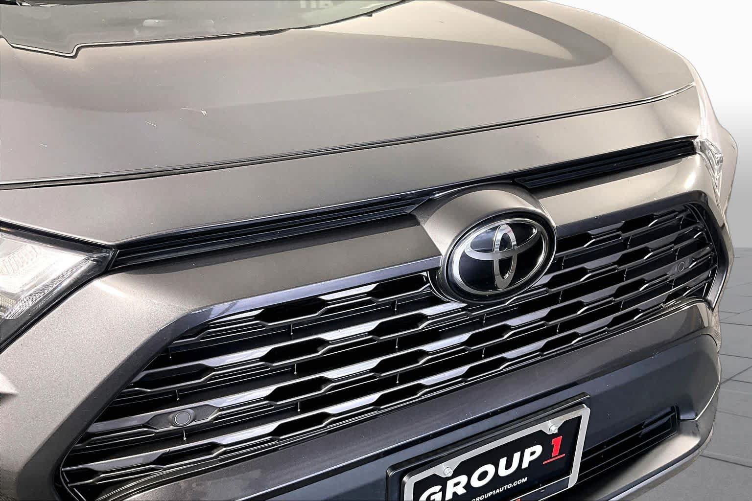 Used 2023 Toyota RAV4 Limited FWD image 29