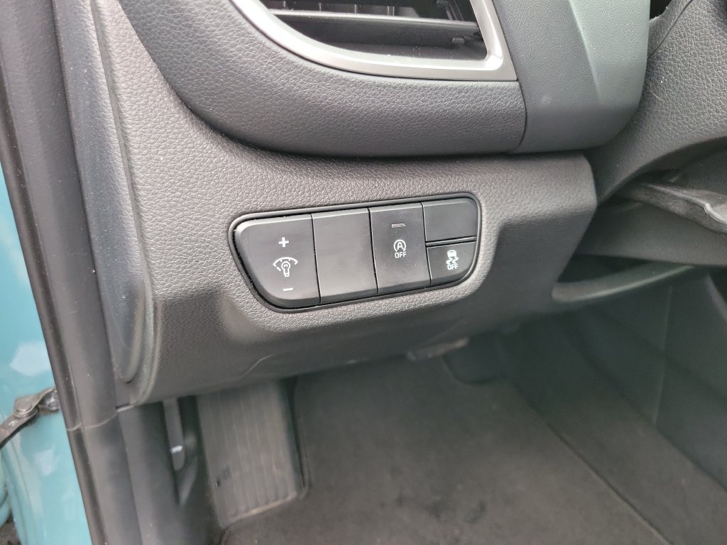 Certified 2024 Kia Seltos EX FWD image 14