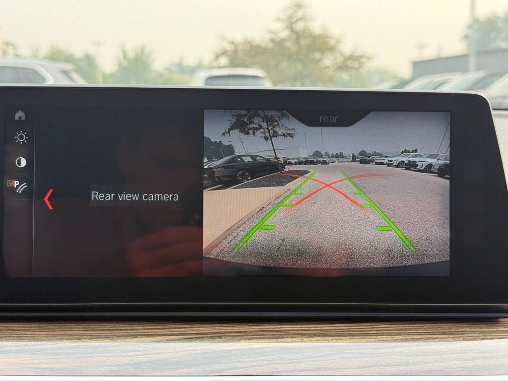 Used 2018 BMW 530e xDrive AWD/4WD image 19