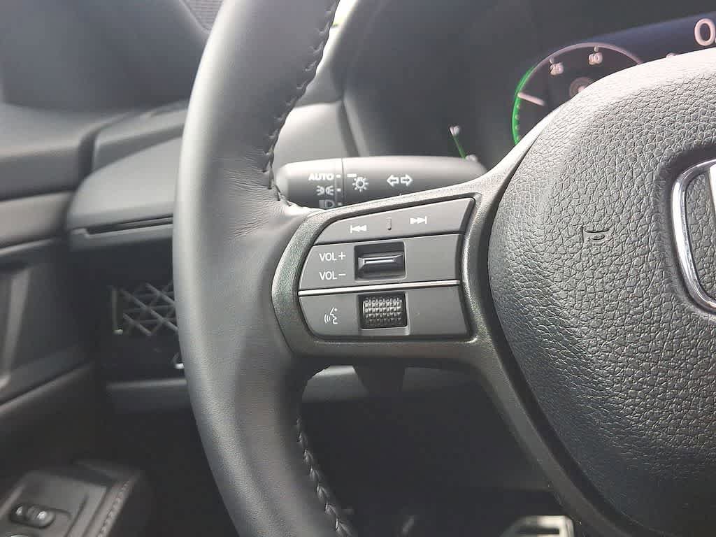 Certified 2025 Honda Accord Sport image 17