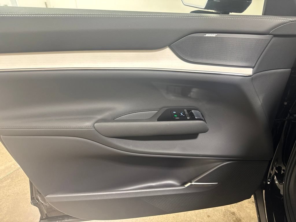 New 2026 Volvo EX90 Ultra AWD/4WD image 17